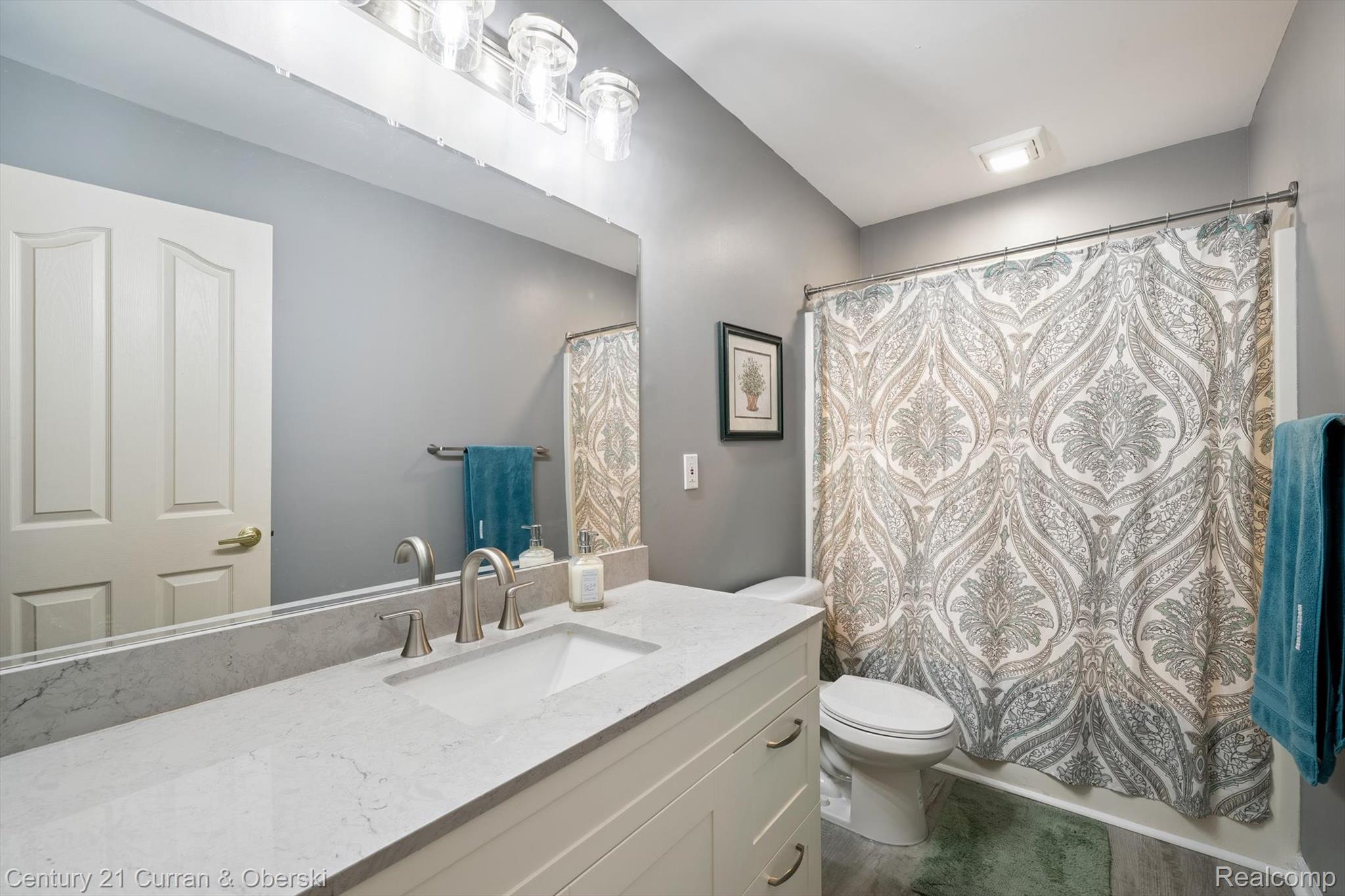 Canton Charter Township, Michigan, 48187, United States, 4 Bedrooms Bedrooms, ,3 BathroomsBathrooms,Residential,For Sale,1977619