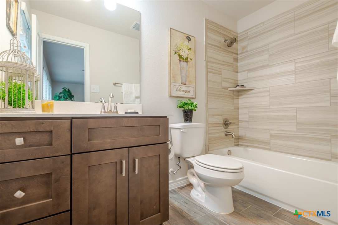 Killeen, Texas, 76542, United States, 5 Bedrooms Bedrooms, ,4 BathroomsBathrooms,Residential,For Sale,1988251