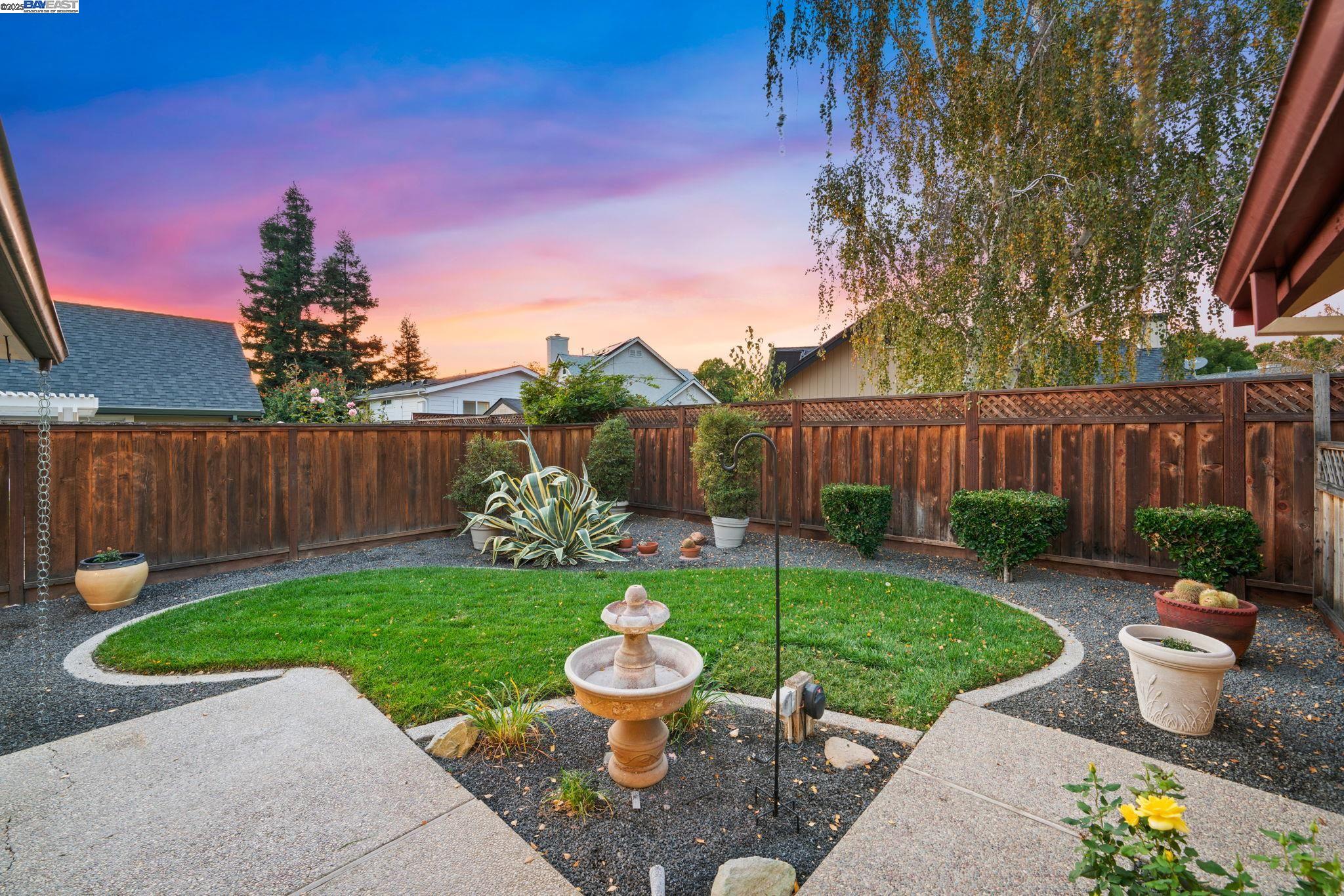 Livermore, California, 94551, United States, 3 Bedrooms Bedrooms, ,2 BathroomsBathrooms,Residential,For Sale,1991919