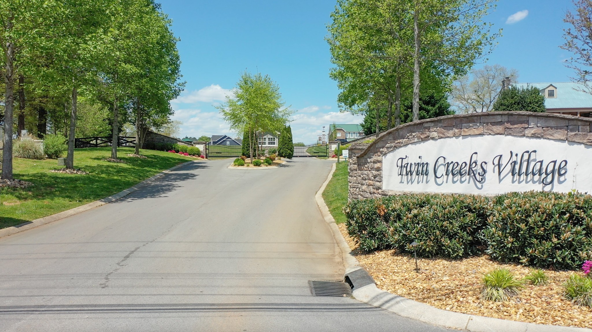 Winchester, Tennessee, 37398, United States, 4 Bedrooms Bedrooms, ,3 BathroomsBathrooms,Residential,For Sale,1980972