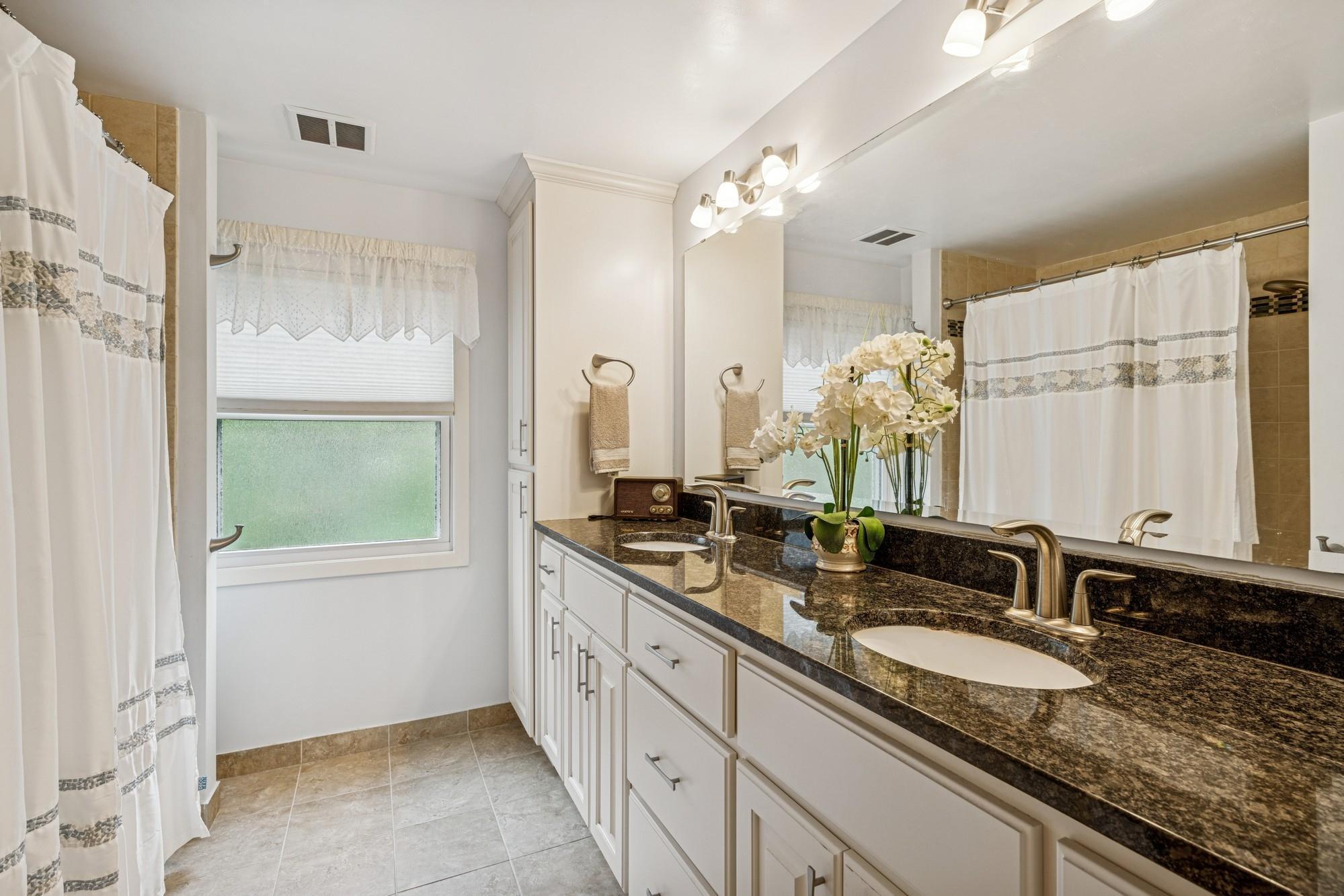 Minnetonka, Minnesota, 55345, United States, 3 Bedrooms Bedrooms, ,1 BathroomBathrooms,Residential,For Sale,1902041