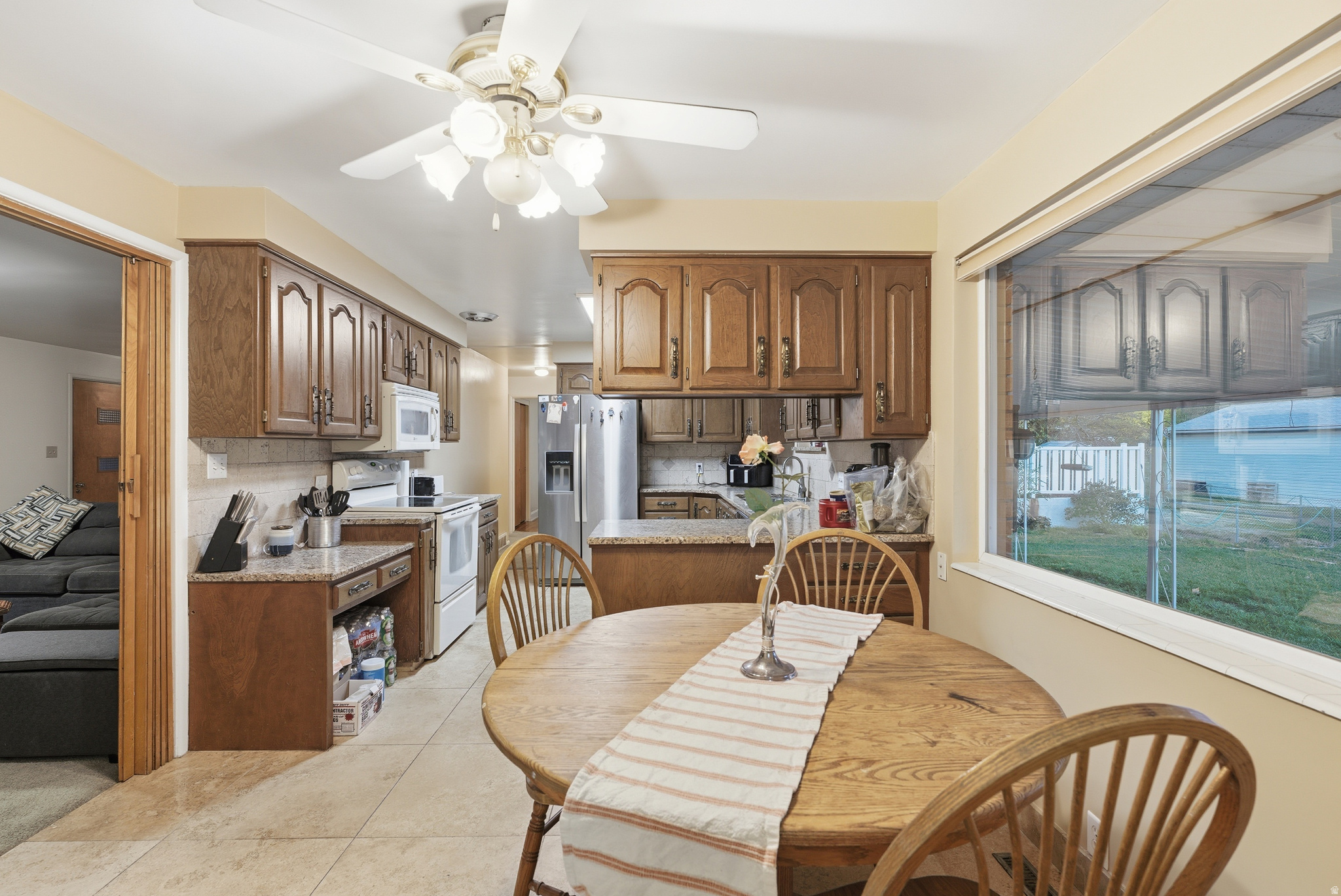 Clearfield, Utah, 84015, United States, 6 Bedrooms Bedrooms, ,2 BathroomsBathrooms,Residential,For Sale,1992038