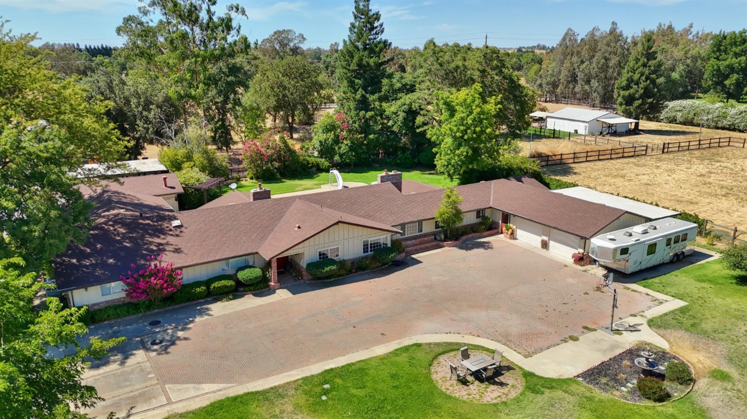 Wilton, California, 95693, United States, 5 Bedrooms Bedrooms, ,4 BathroomsBathrooms,Residential,For Sale,1901848