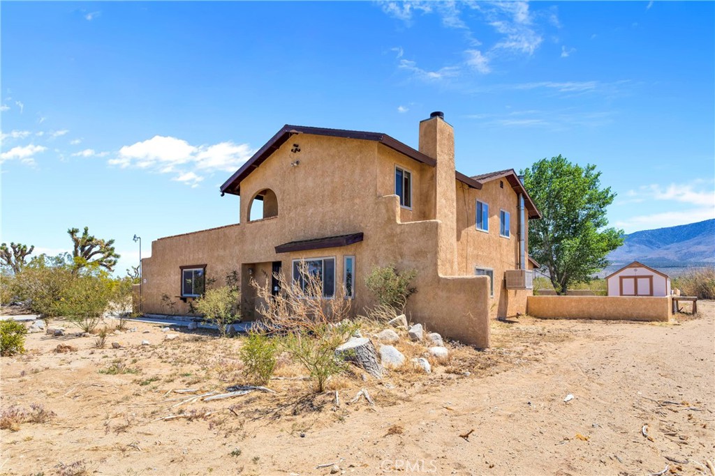 Lucerne Valley, California, 92356, United States, 6 Bedrooms Bedrooms, ,5 BathroomsBathrooms,Residential,For Sale,1986266