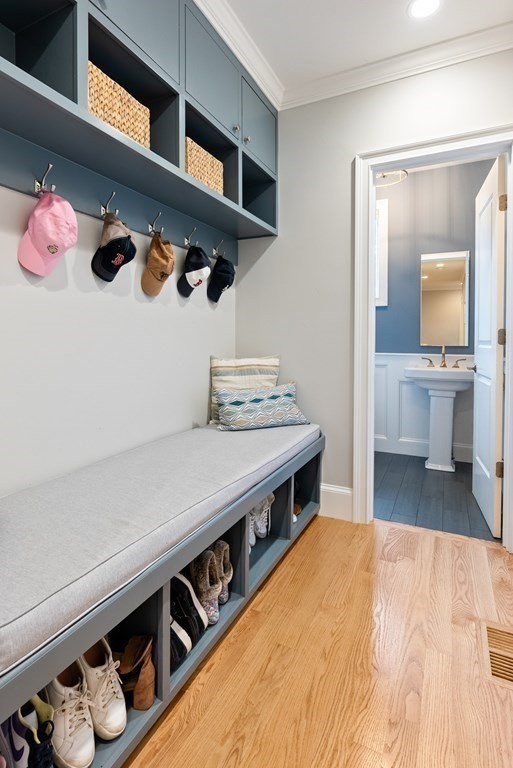 240 Wiswall Road, Newton, Massachusetts, 02459, United States, 5 Bedrooms Bedrooms, ,5 BathroomsBathrooms,Residential,For Sale,240 Wiswall Road,1664285