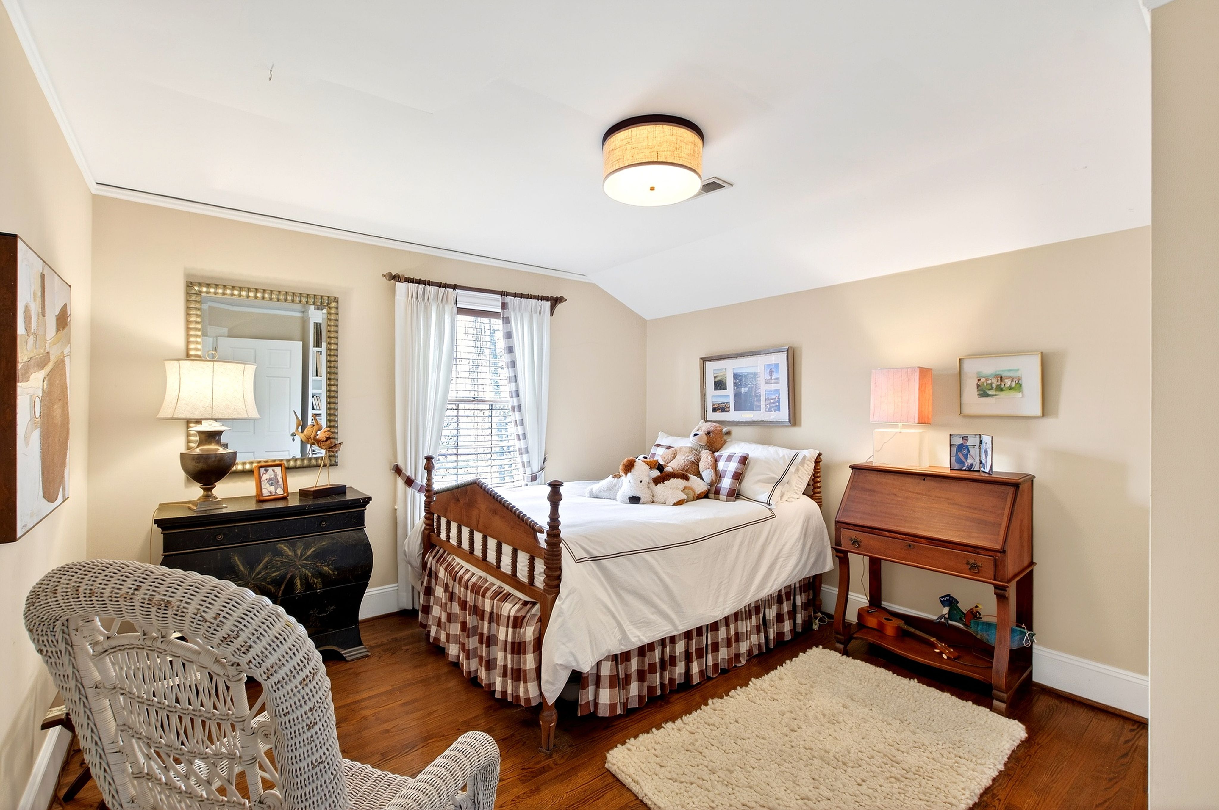  223 Hillcrest Circle, Chapel Hill, NC 27514 - 物件實景