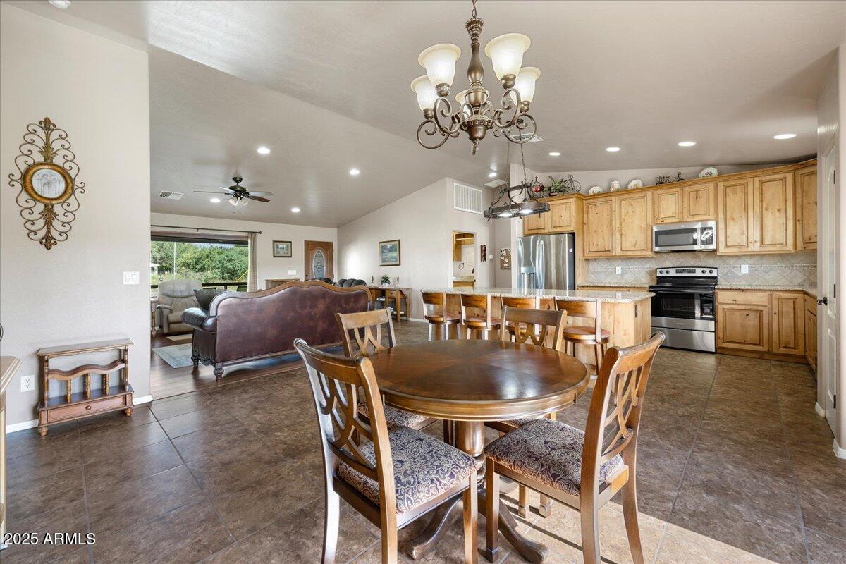 Camp Verde, Arizona, 86322, United States, 3 Bedrooms Bedrooms, ,2 BathroomsBathrooms,Residential,For Sale,1991337