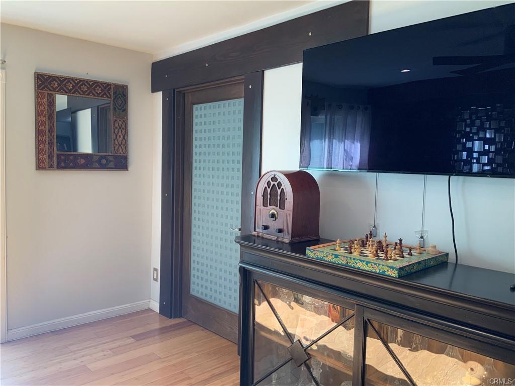 Glendale, California, 91203, United States, 1 Bedroom Bedrooms, ,1 BathroomBathrooms,Residential,For Sale,1969295