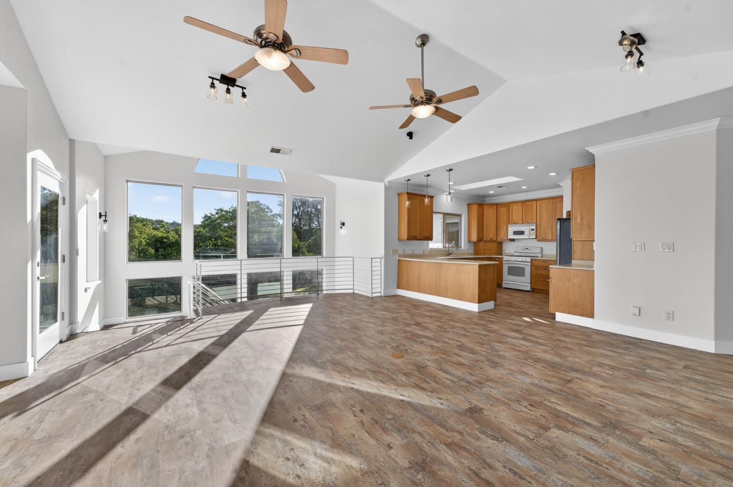 Browns Valley, California, 95918, United States, 2 Bedrooms Bedrooms, ,3 BathroomsBathrooms,Residential,For Sale,2030344
