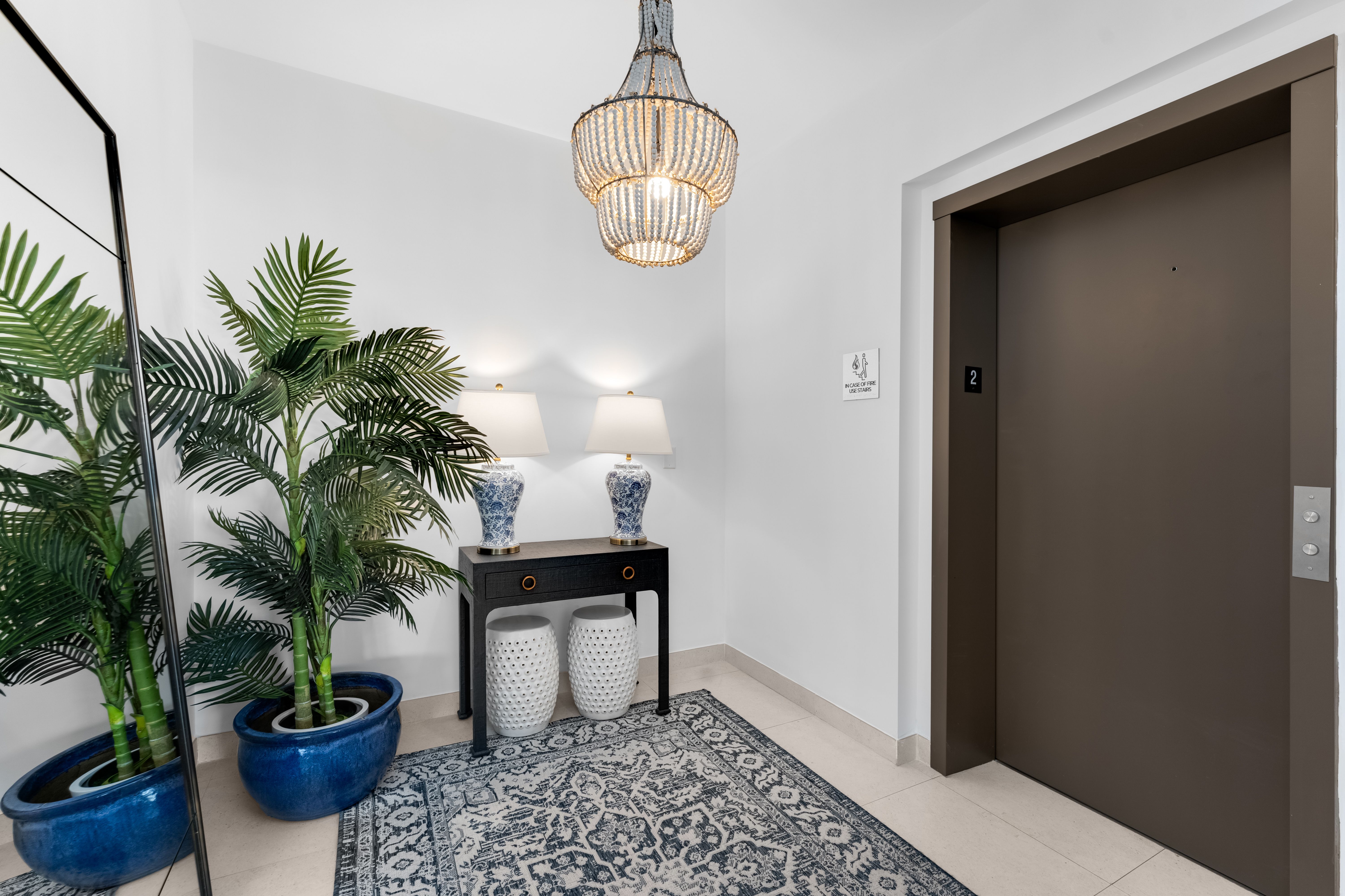  3581 E Glencoe Street, Miami, FL, 33133 - 物件實景