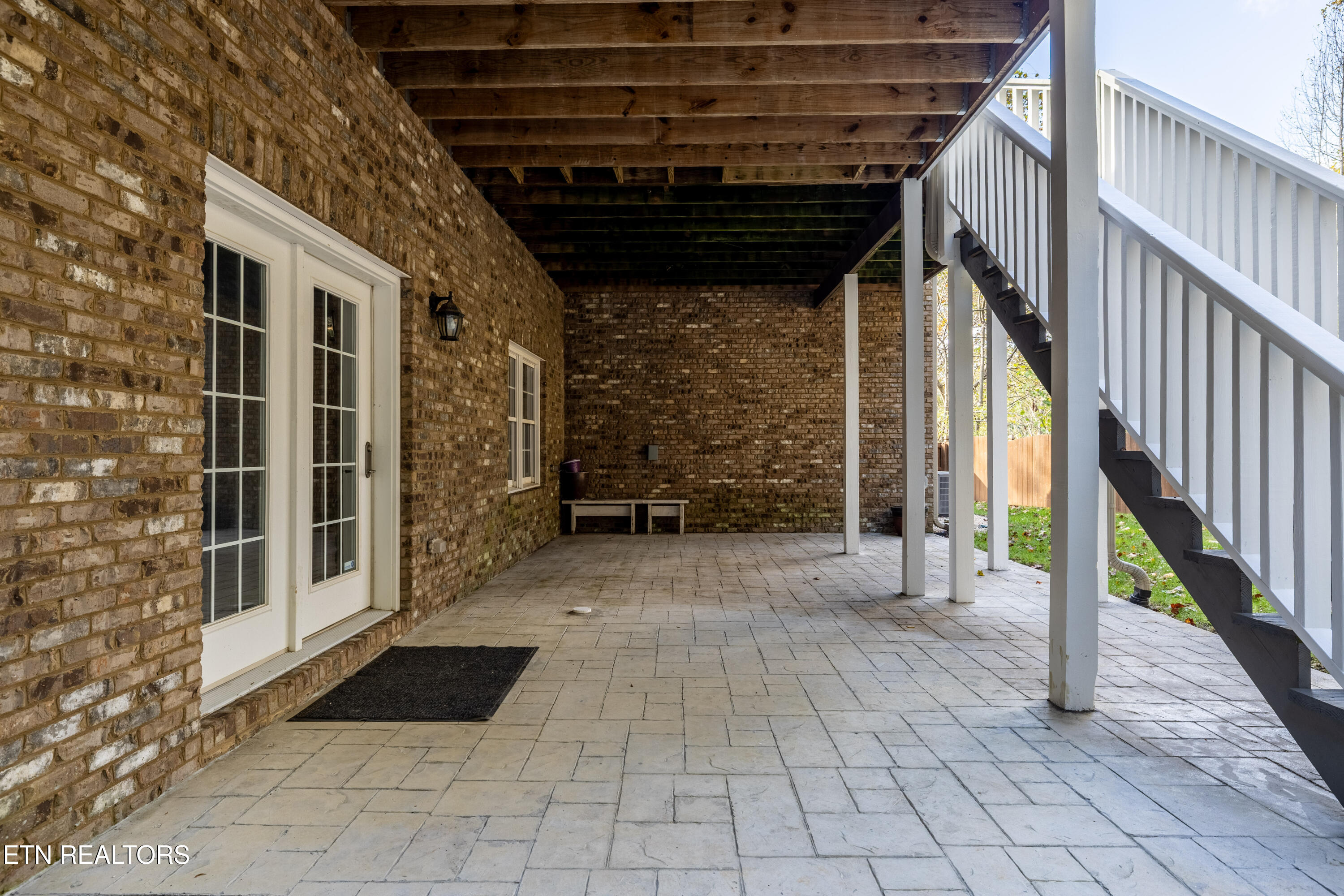 Maryville, Tennessee, 37803, United States, 4 Bedrooms Bedrooms, ,5 BathroomsBathrooms,Residential,For Sale,1984597