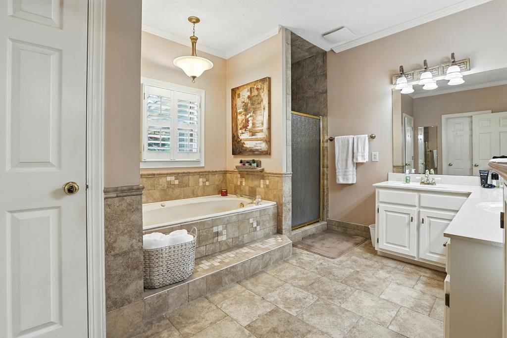 Columbus, Georgia, 31904, United States, 4 Bedrooms Bedrooms, ,4 BathroomsBathrooms,Residential,For Sale,1905895