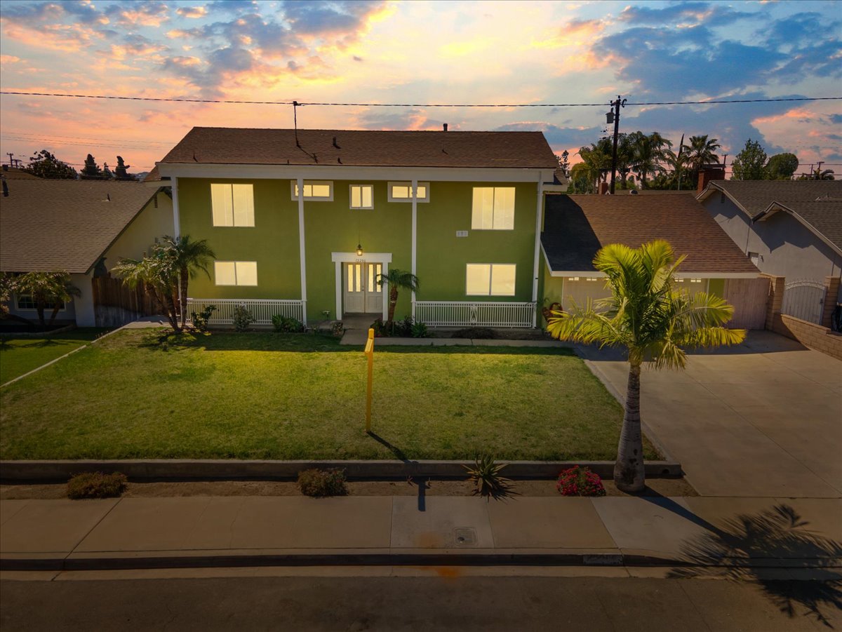Chino, California, 91710, United States, 5 Bedrooms Bedrooms, ,3 BathroomsBathrooms,Residential,For Sale,1943036