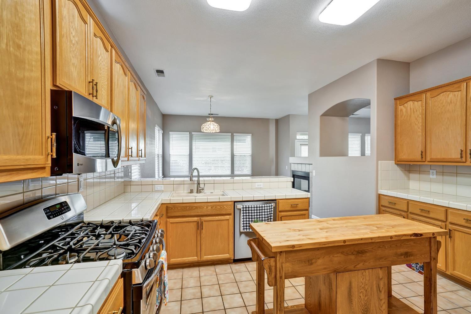 Brentwood, California, 94513, United States, 2 Bedrooms Bedrooms, ,3 BathroomsBathrooms,Residential,For Sale,1977328