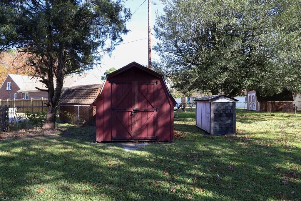 Virginia Beach, Virginia, 23464, United States, 5 Bedrooms Bedrooms, ,3 BathroomsBathrooms,Residential,For Sale,1996742