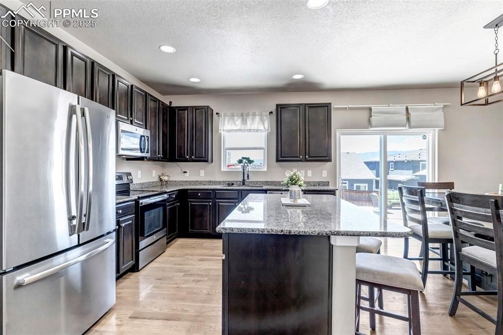 Colorado Springs, Colorado, 80925, United States, 5 Bedrooms Bedrooms, ,4 BathroomsBathrooms,Residential,For Sale,1890411