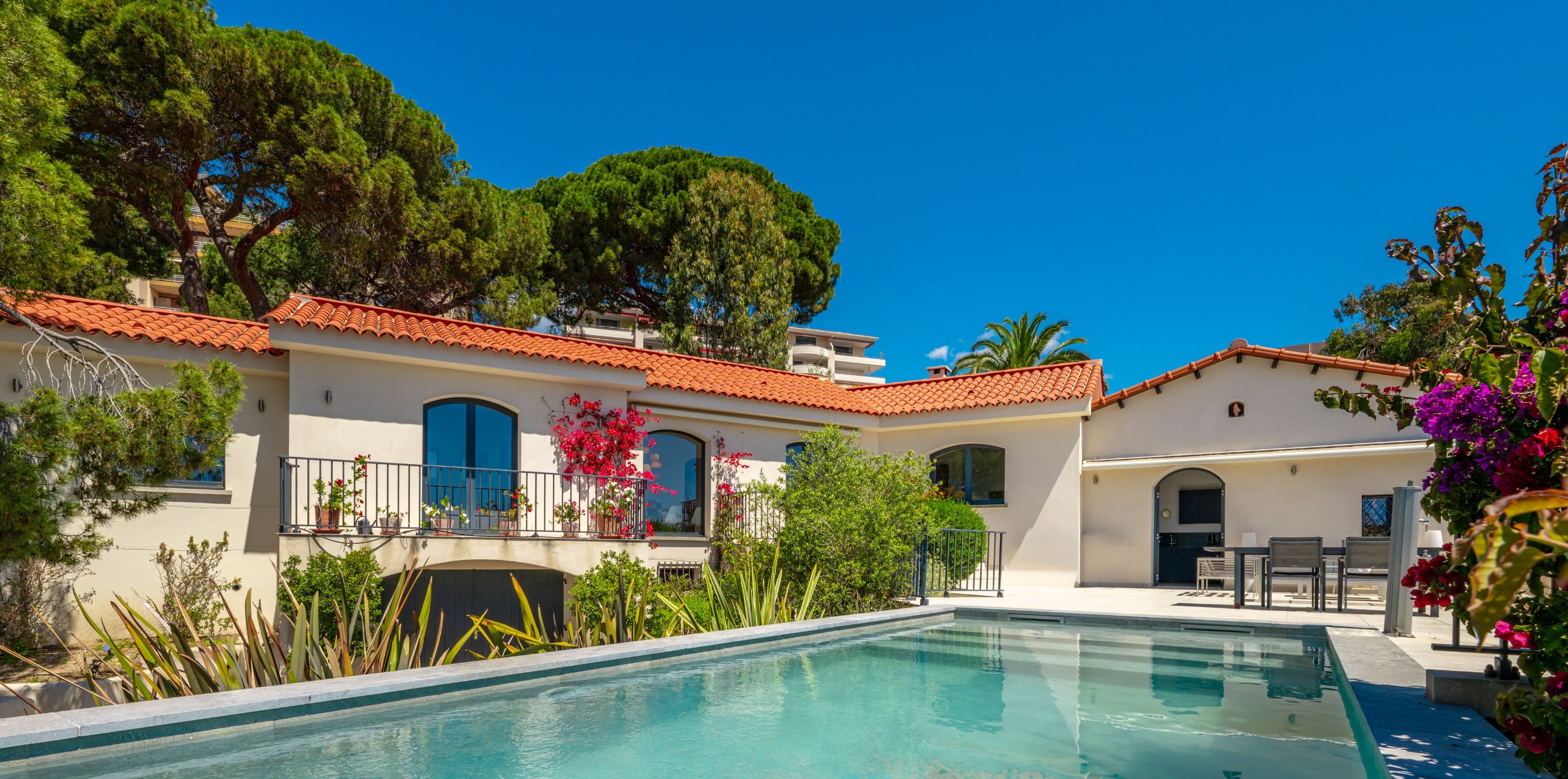  Luxury villa with pool and sea view, Sanguinary road Ajaccio - Corsica - 物件實景