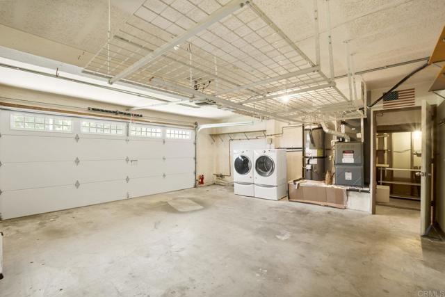 El Cajon, California, 92020, United States, 4 Bedrooms Bedrooms, ,2 BathroomsBathrooms,Residential,For Sale,1977370