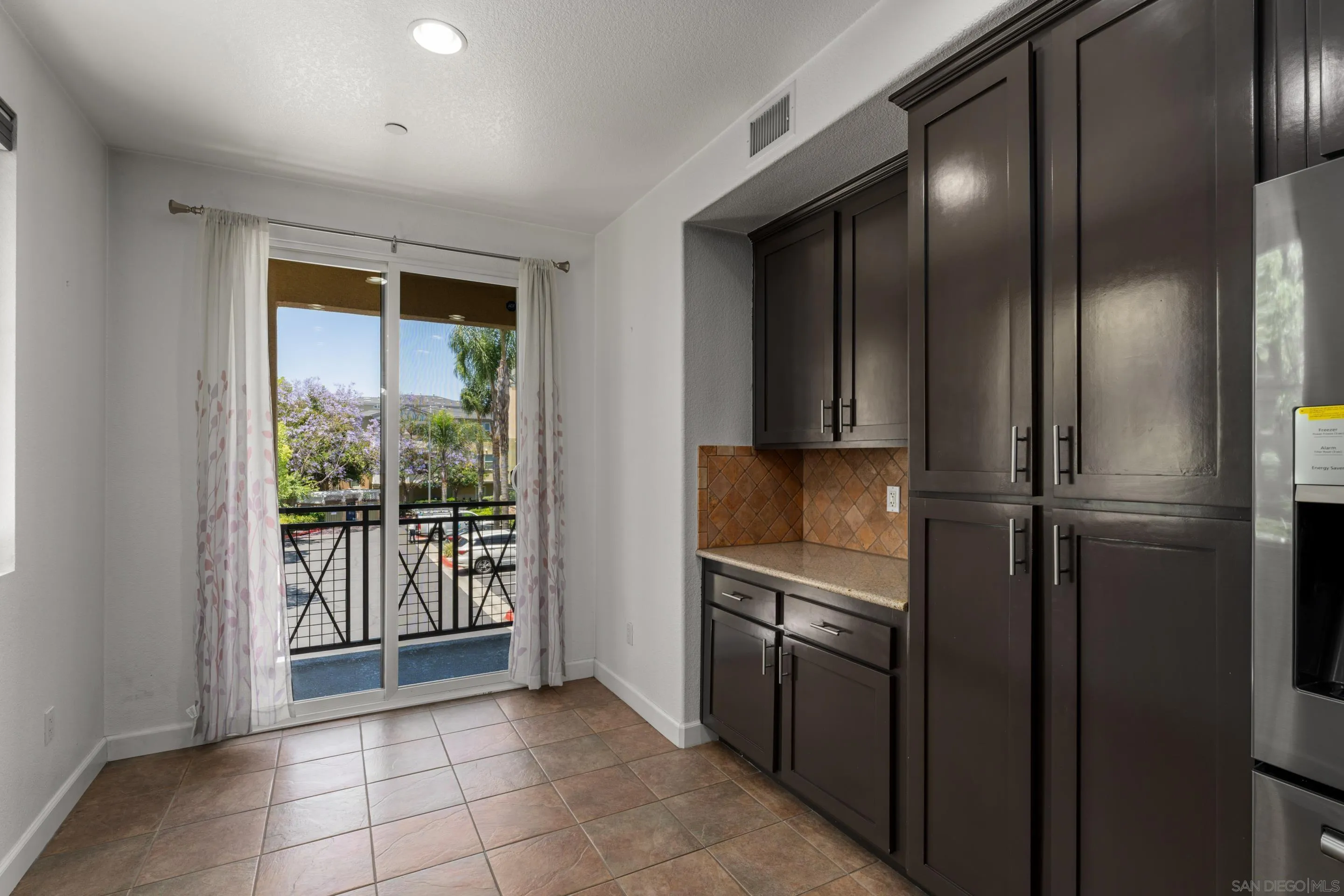 San Diego, California, 92123, United States, 2 Bedrooms Bedrooms, ,2 BathroomsBathrooms,Residential,For Sale,1939534