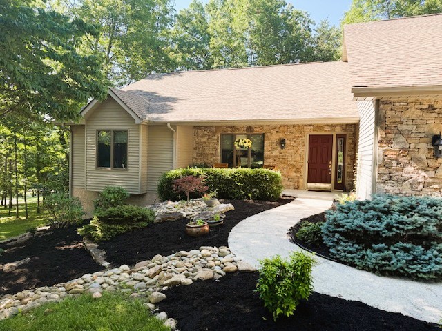 Crossville, Tennessee, 38558, United States, 3 Bedrooms Bedrooms, ,4 BathroomsBathrooms,Residential,For Sale,1980171