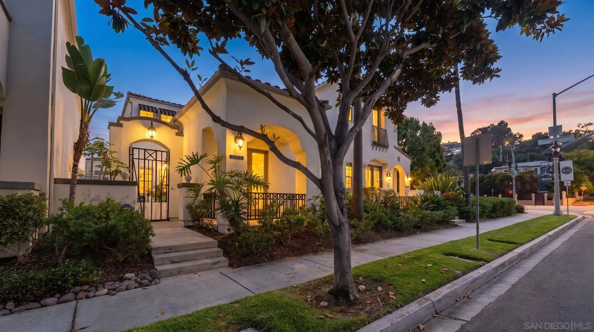 Farragut Rd, San Diego, CA 92106
