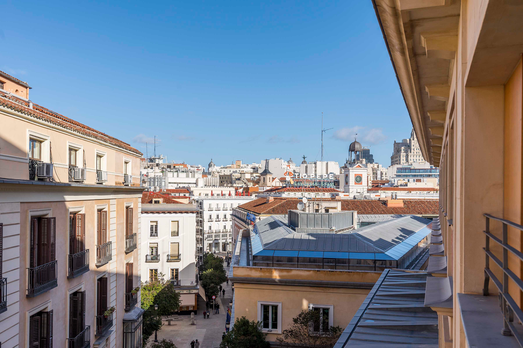  Renovated penthouse with terrace and views in the heart of Madrid - 物件實景