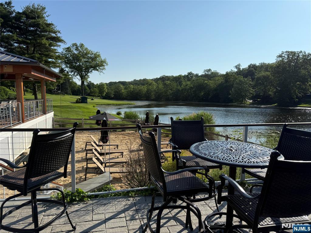 Ramsey, New Jersey, 07446, United States, 4 Bedrooms Bedrooms, ,3 BathroomsBathrooms,Residential,For Sale,1911105
