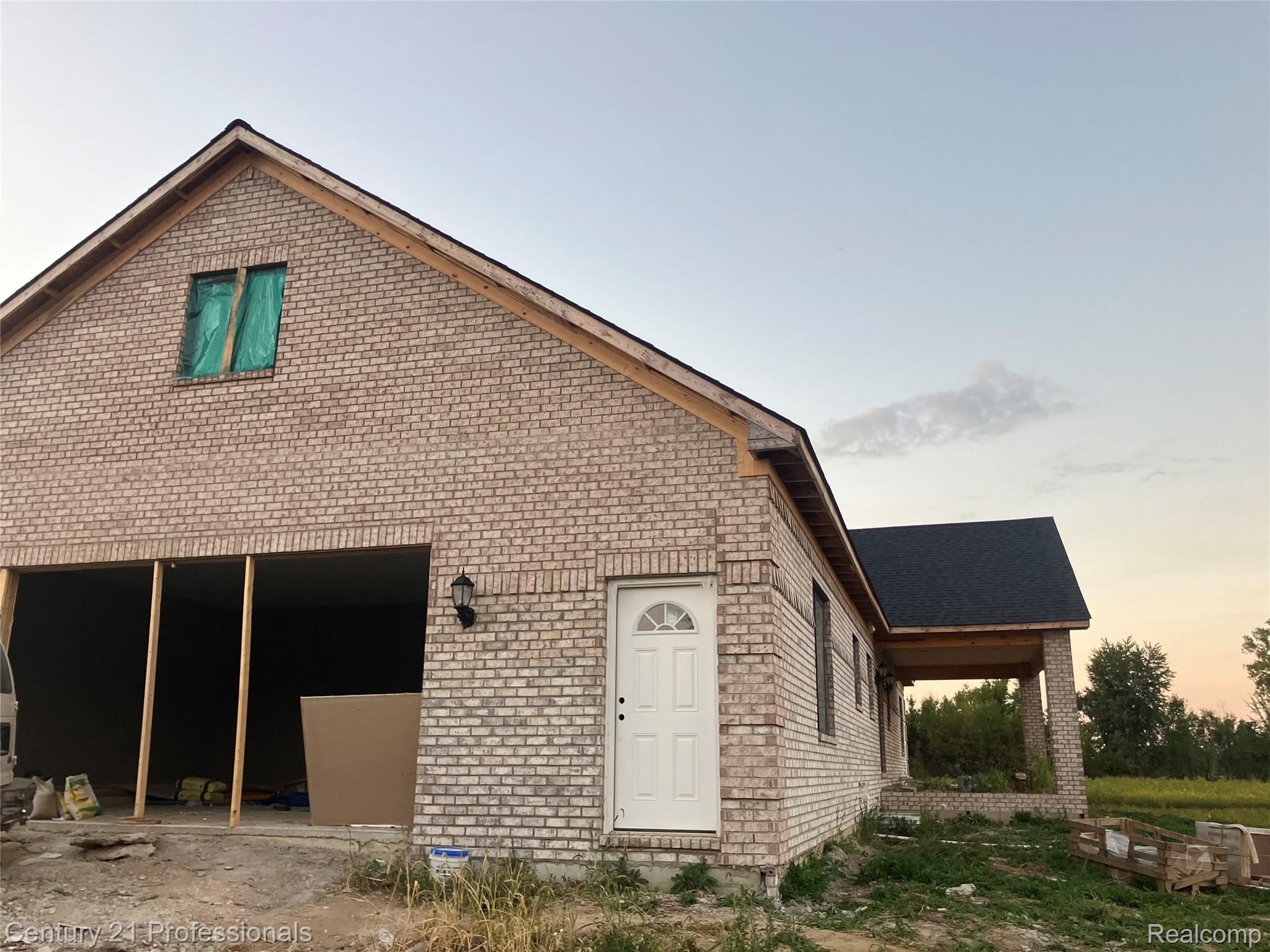 Allenton, Michigan, 48002, United States, 4 Bedrooms Bedrooms, ,3 BathroomsBathrooms,Residential,For Sale,1980291