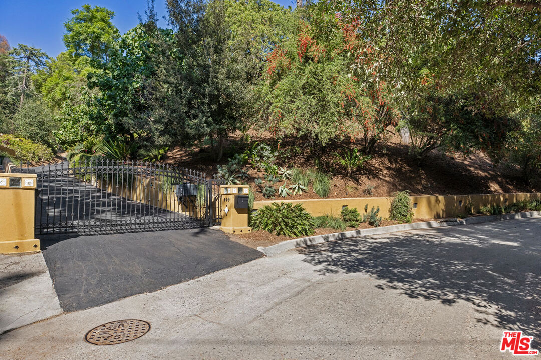 Los Angeles, California, 90065, United States, 5 Bedrooms Bedrooms, ,5 BathroomsBathrooms,Residential,For Sale,1987720