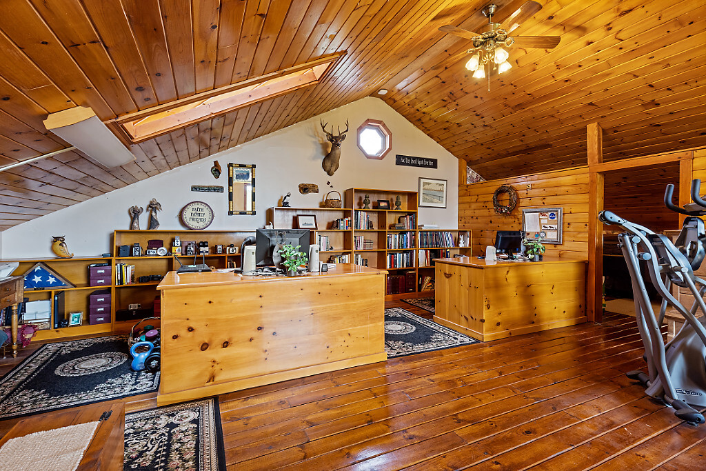Liberty, Maine, 04949, United States, 2 Bedrooms Bedrooms, ,3 BathroomsBathrooms,Residential,For Sale,1838290