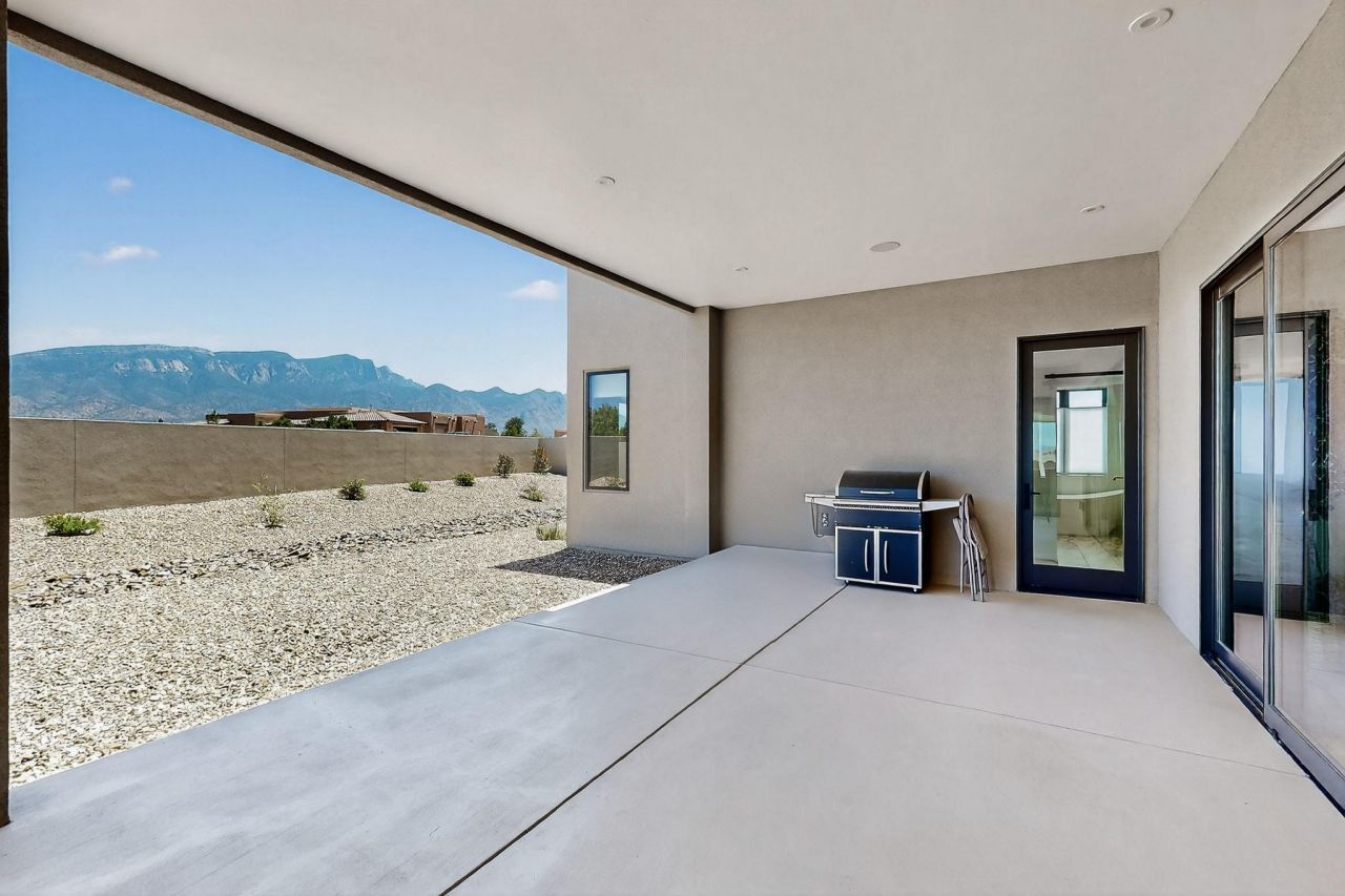 Placitas, New Mexico, 87043, United States, 3 Bedrooms Bedrooms, ,4 BathroomsBathrooms,Residential,For Sale,1903548