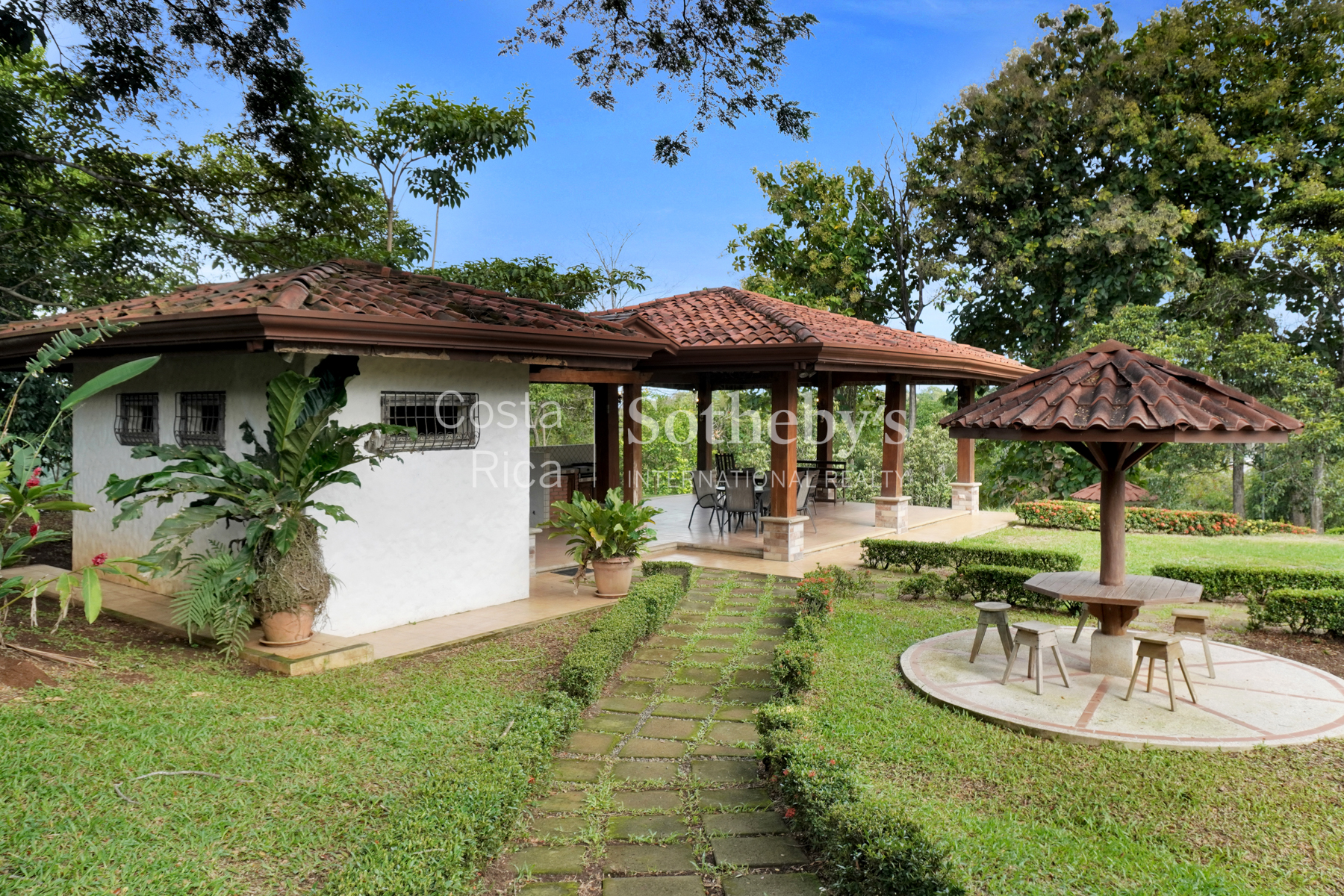  Orotina Estate Home - 物件實景