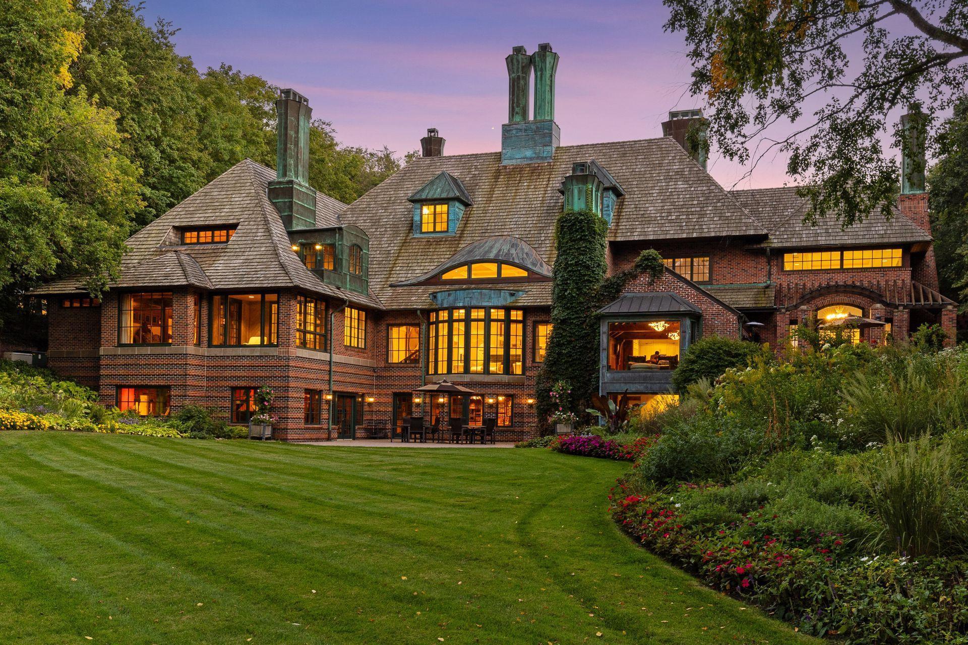 Woodland, Minnesota, 55391, United States, 6 Bedrooms Bedrooms, ,8 BathroomsBathrooms,Residential,For Sale,1875713