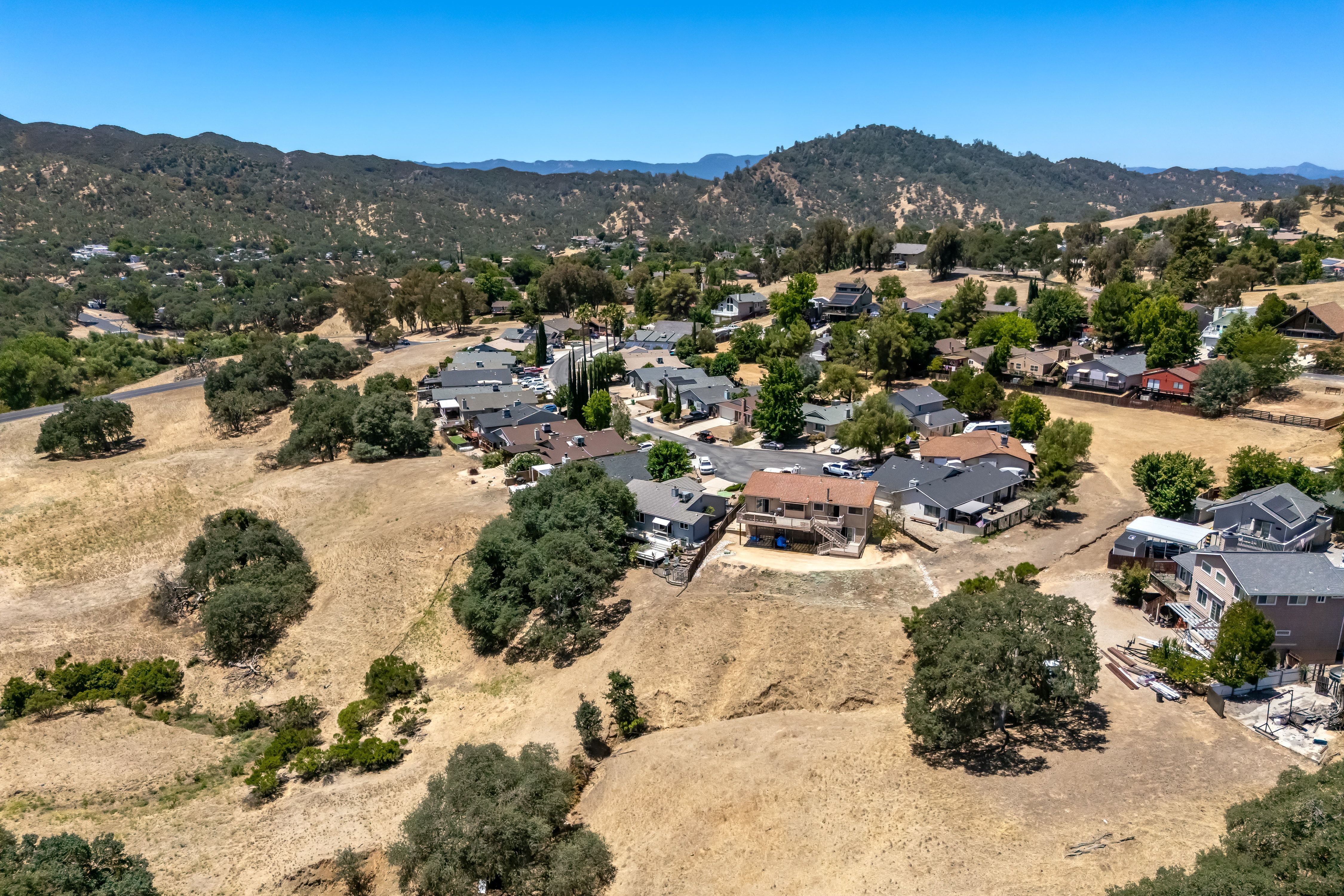  Peaceful Lake Living in Heritage Ranch - 物件實景