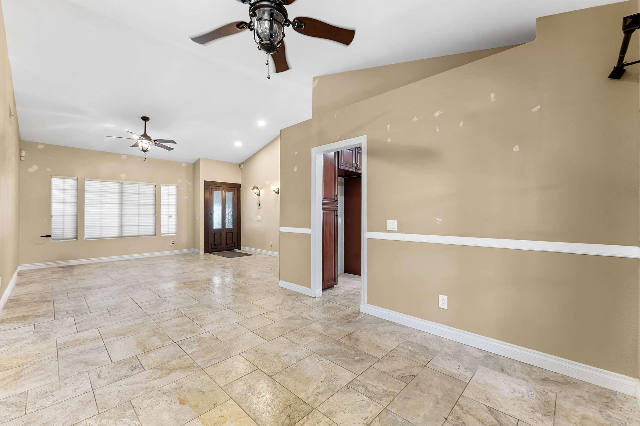 Banning, California, 92220, United States, 4 Bedrooms Bedrooms, ,2 BathroomsBathrooms,Residential,For Sale,1983509