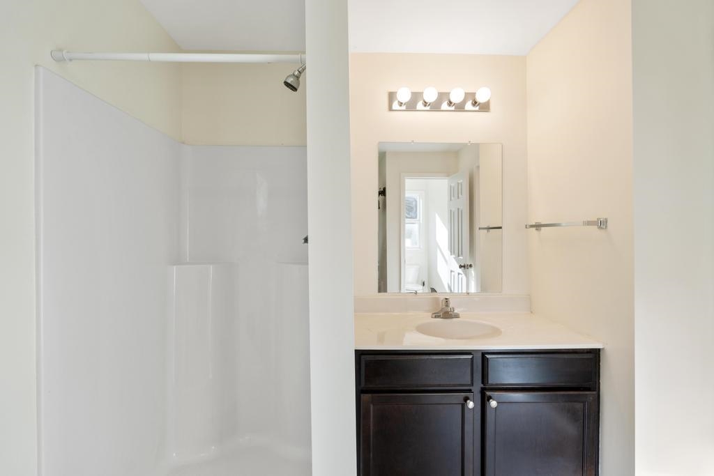 Charlevoix, Michigan, 49720, United States, 5 Bedrooms Bedrooms, ,3 BathroomsBathrooms,Residential,For Sale,1916924