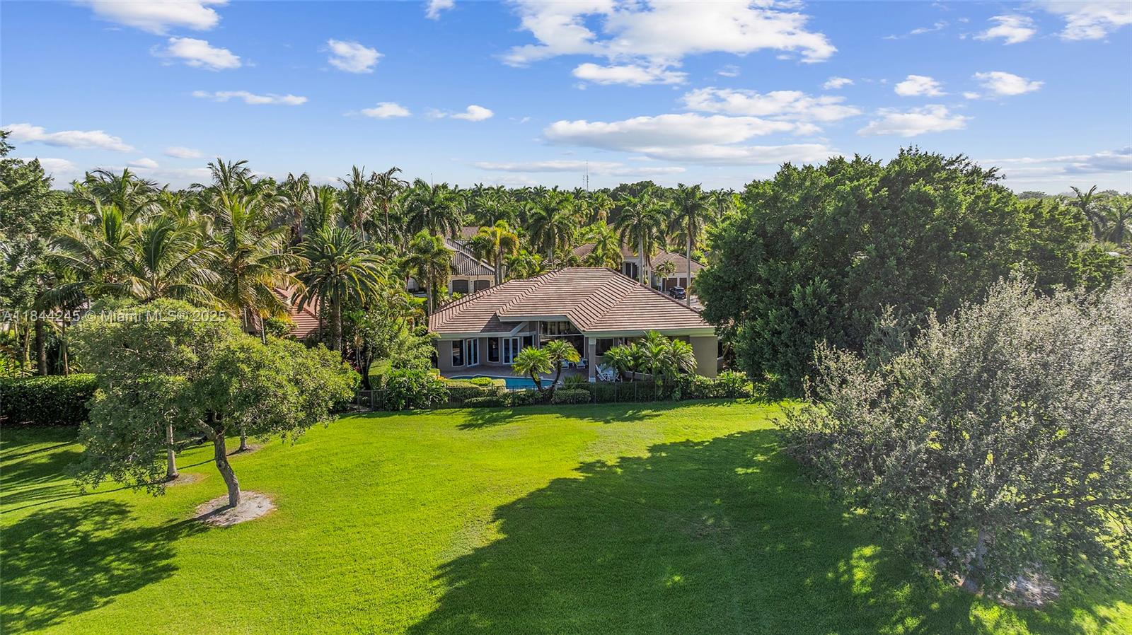 Weston, Florida, 33327, United States, 5 Bedrooms Bedrooms, ,4 BathroomsBathrooms,Residential,For Sale,1901974