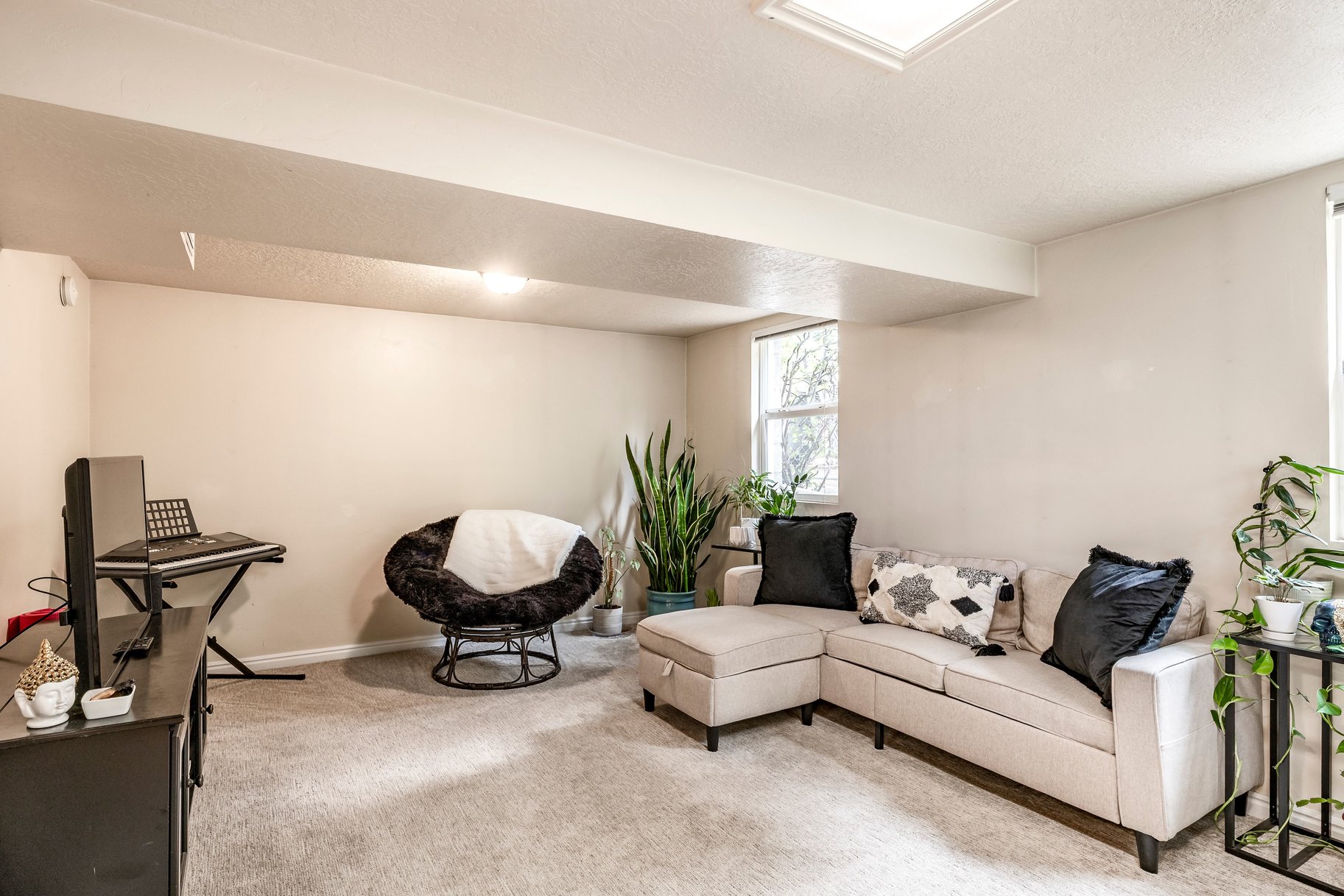  Charming home, flexible living options, rental income - 物件實景