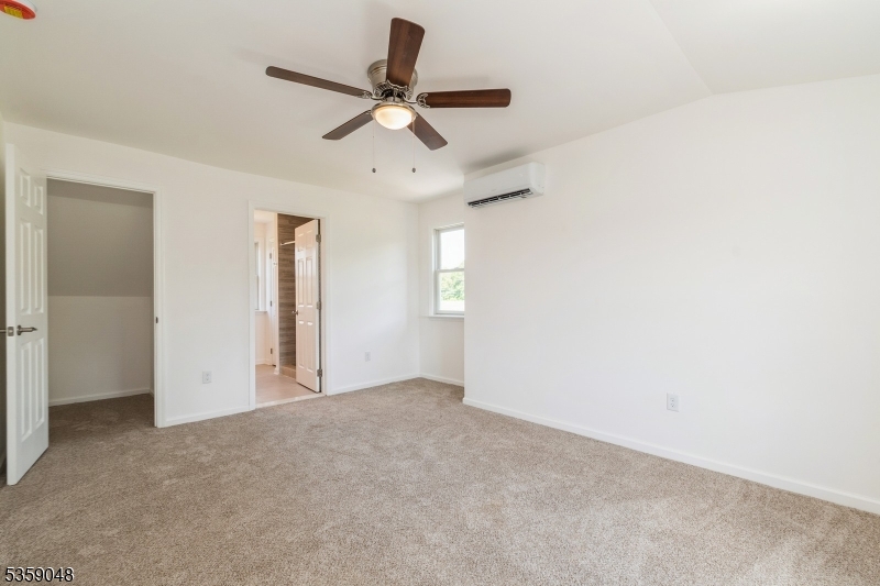 Franklin Twp., New Jersey, 08825, United States, 2 Bedrooms Bedrooms, ,3 BathroomsBathrooms,Residential,For Sale,1820941