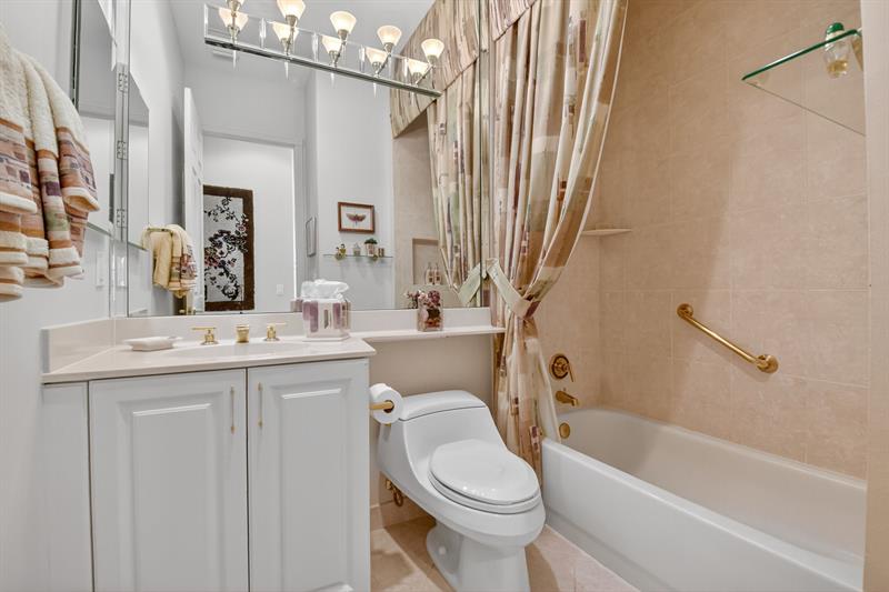 Lake Worth, Florida, 33467, United States, 3 Bedrooms Bedrooms, ,2 BathroomsBathrooms,Residential,For Sale,1993351