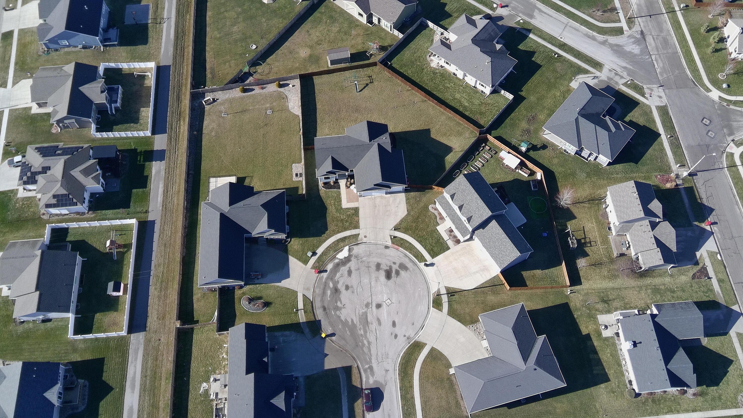 Gilbert, Iowa, 50105, United States, 5 Bedrooms Bedrooms, ,3 BathroomsBathrooms,Residential,For Sale,2008558