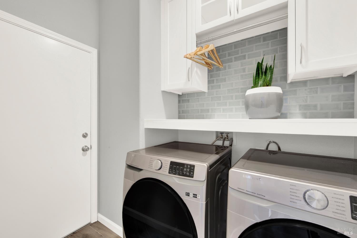 Napa, California, 94559, United States, 4 Bedrooms Bedrooms, ,3 BathroomsBathrooms,Residential,For Sale,1987880