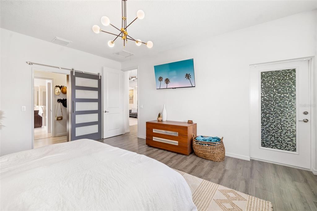 Bradenton, Florida, 34212, United States, 4 Bedrooms Bedrooms, ,3 BathroomsBathrooms,Residential,For Sale,1866766