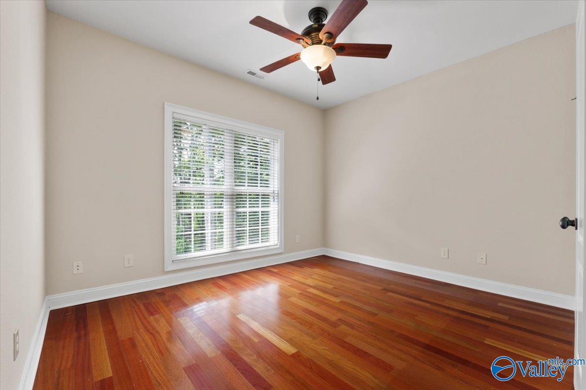 Hazel Green, Alabama, 35750, United States, 5 Bedrooms Bedrooms, ,4 BathroomsBathrooms,Residential,For Sale,1846923