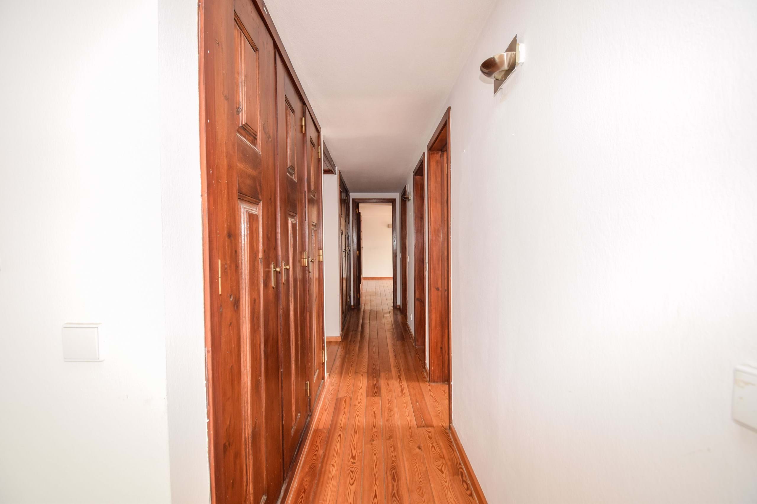 Sintra, Lisbon, 2705-001, PT, 3 Bedrooms Bedrooms, ,3 BathroomsBathrooms,Residential,For Sale,1761752