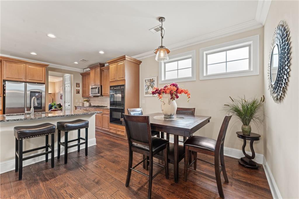 Johns Creek, Georgia, 30022, United States, 3 Bedrooms Bedrooms, ,4 BathroomsBathrooms,Residential,For Sale,2002058