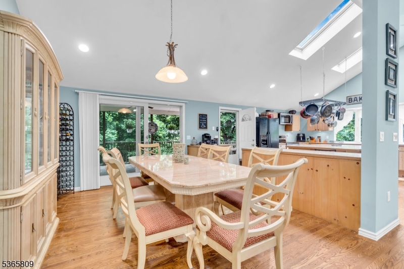 Franklin Twp., New Jersey, 07882, United States, 4 Bedrooms Bedrooms, ,3 BathroomsBathrooms,Residential,For Sale,1957120