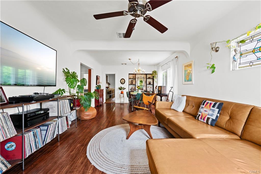 Los Angeles, California, 90033, United States, 3 Bedrooms Bedrooms, ,2 BathroomsBathrooms,Residential,For Sale,1935354