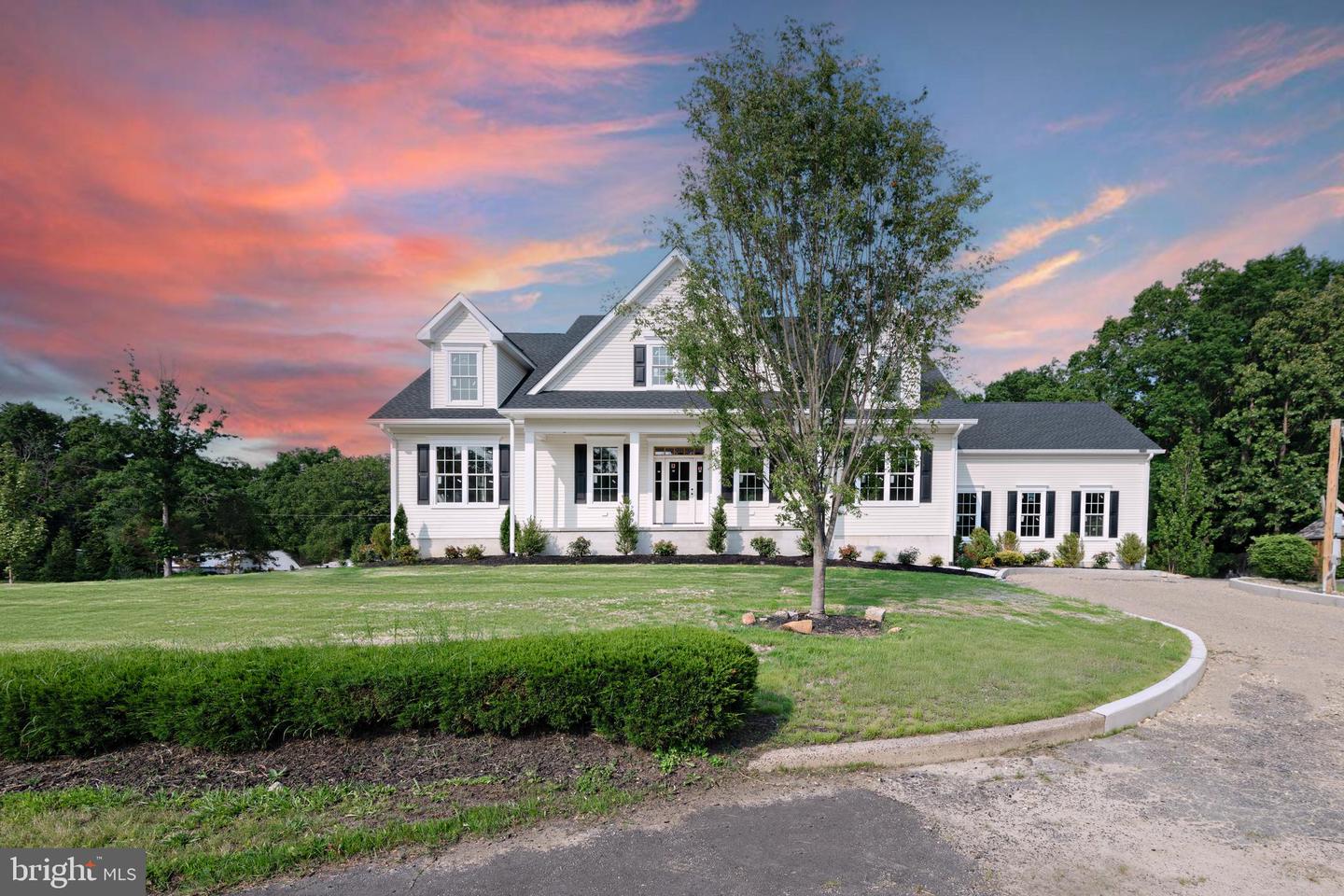 ATCO, New Jersey, 08004, United States, 4 Bedrooms Bedrooms, ,5 BathroomsBathrooms,Residential,For Sale,1981794