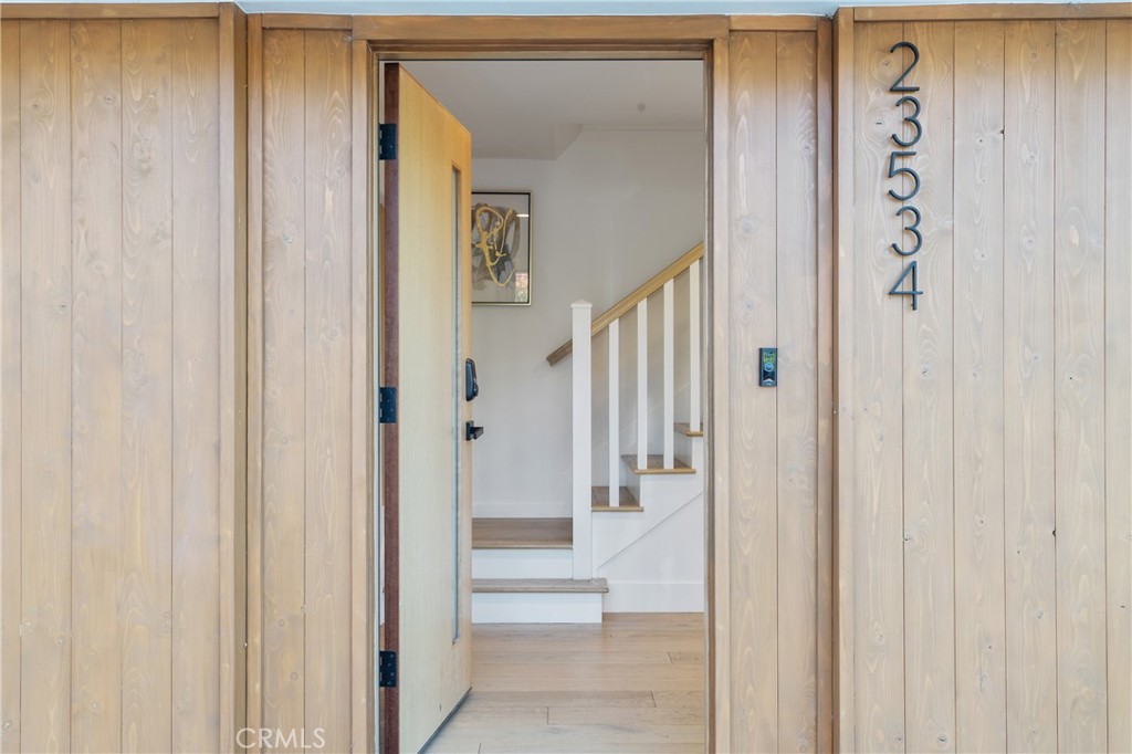 Woodland Hills, California, 91367, United States, 5 Bedrooms Bedrooms, ,4 BathroomsBathrooms,Residential,For Sale,2003511